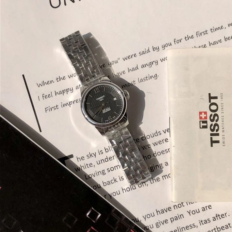 Minimalist TISSOT Watches 204062