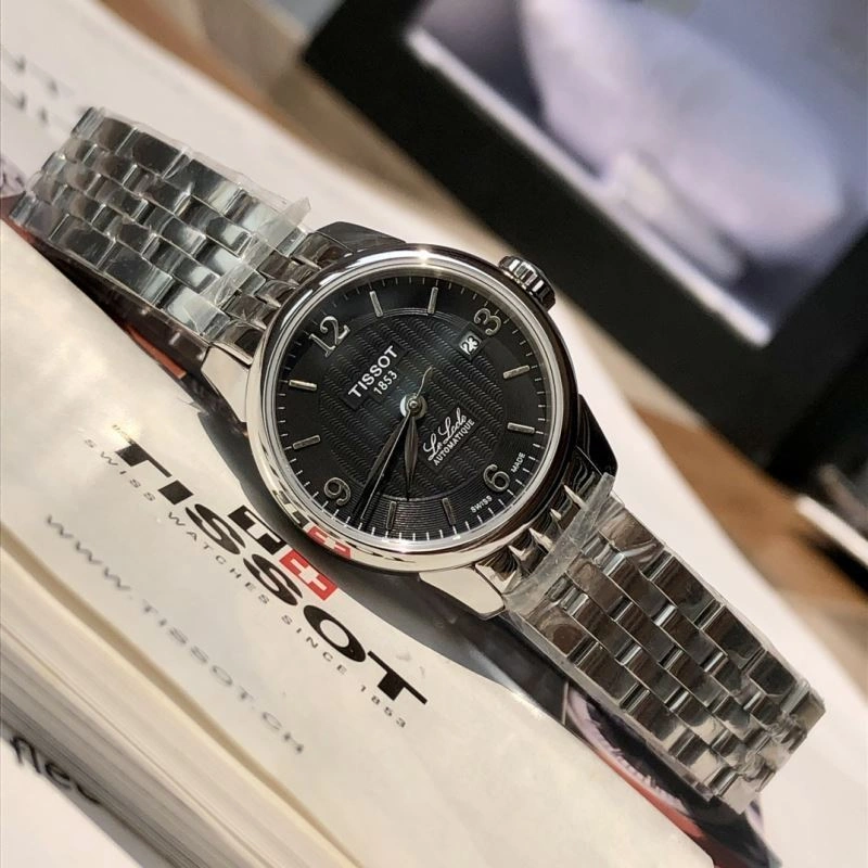 Minimalist TISSOT Watches 204062