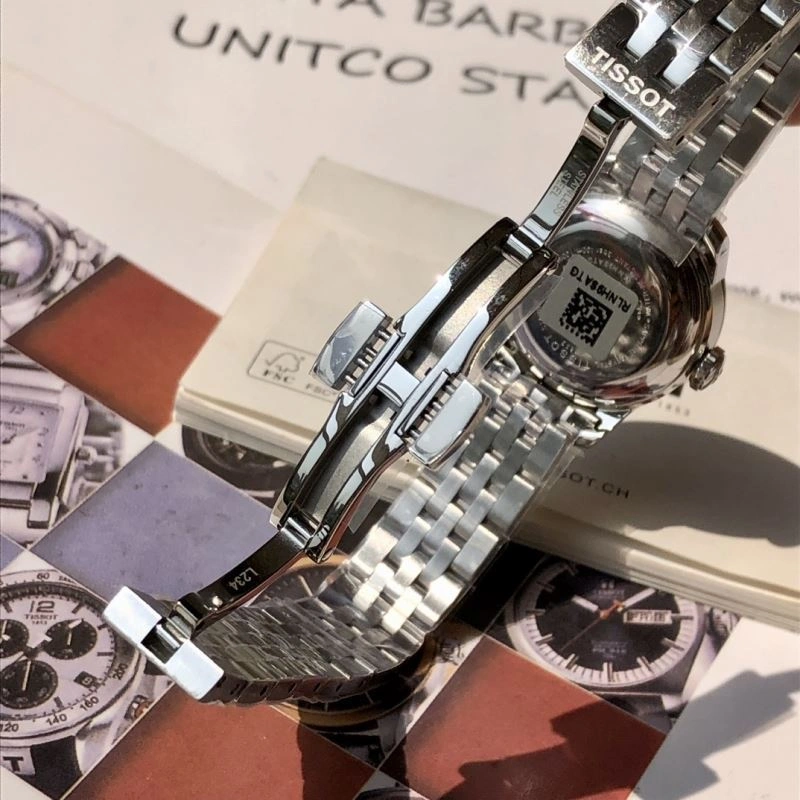 Minimalist TISSOT Watches 204062