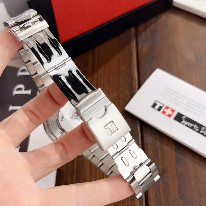 Unisex TISSOT Watches 204047