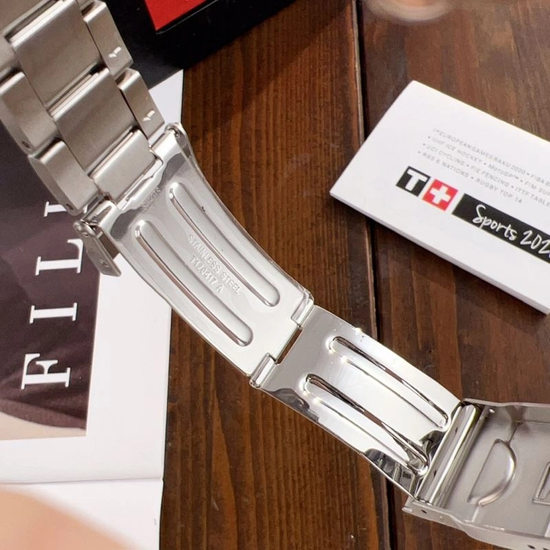 Unisex TISSOT Watches 204047