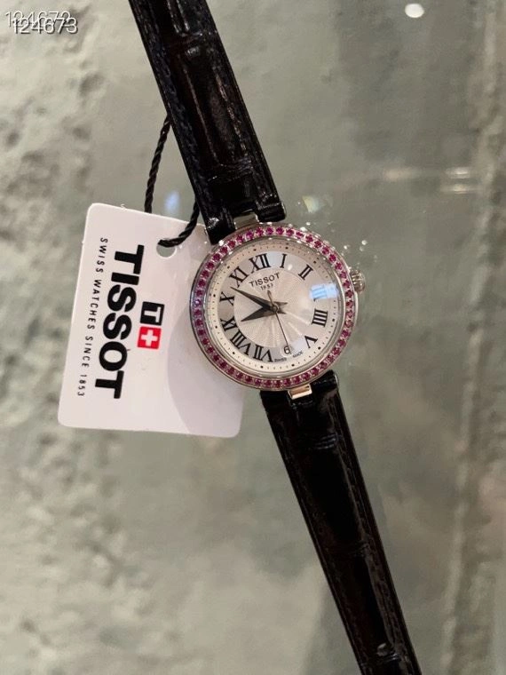 Snug TISSOT Watches 203998