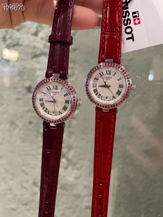 Snug TISSOT Watches 203998