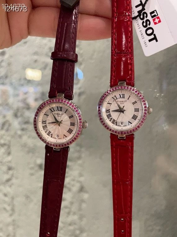 Snug TISSOT Watches 203998