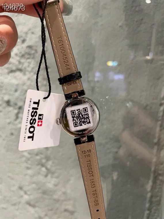 Snug TISSOT Watches 203998