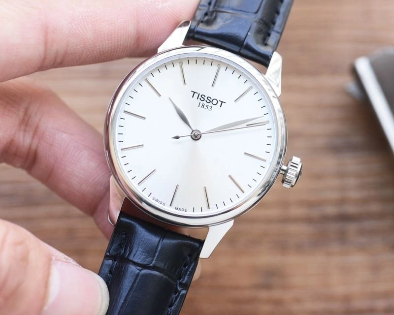 Comfortable TISSOT Watches 203991