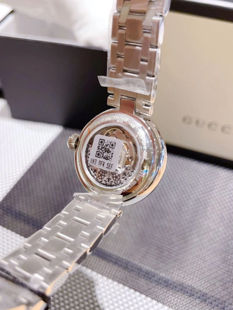 Compact TISSOT Watches 203975