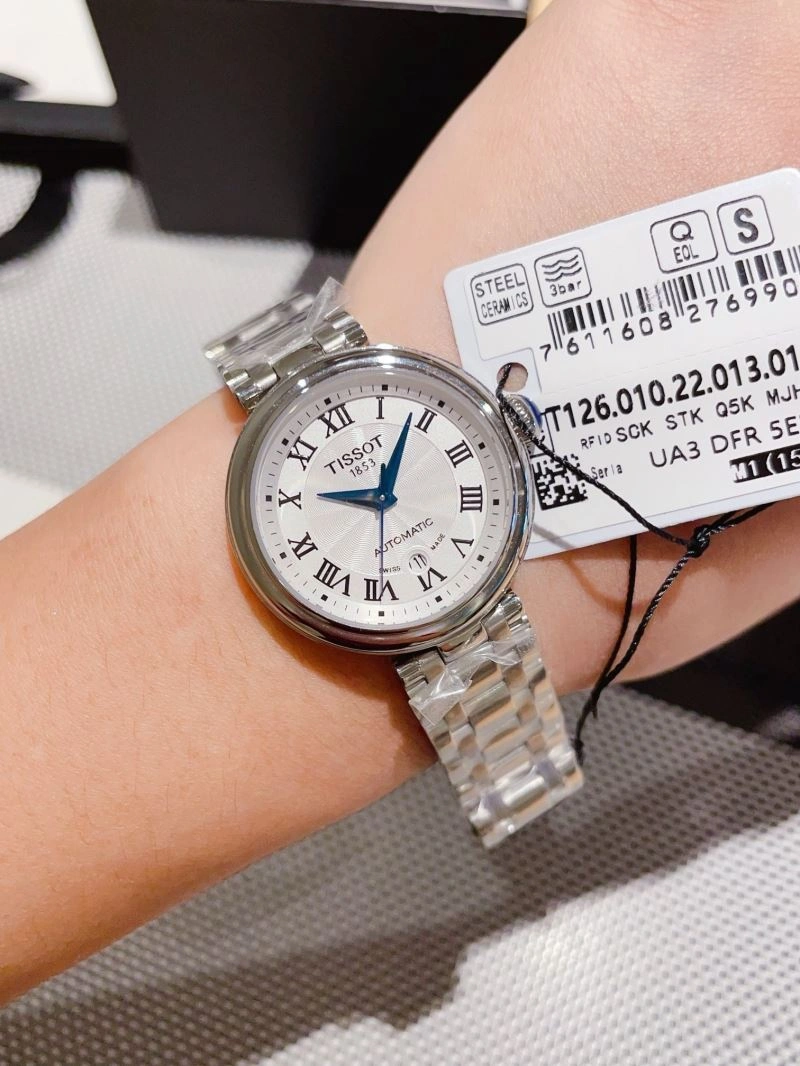 Compact TISSOT Watches 203975