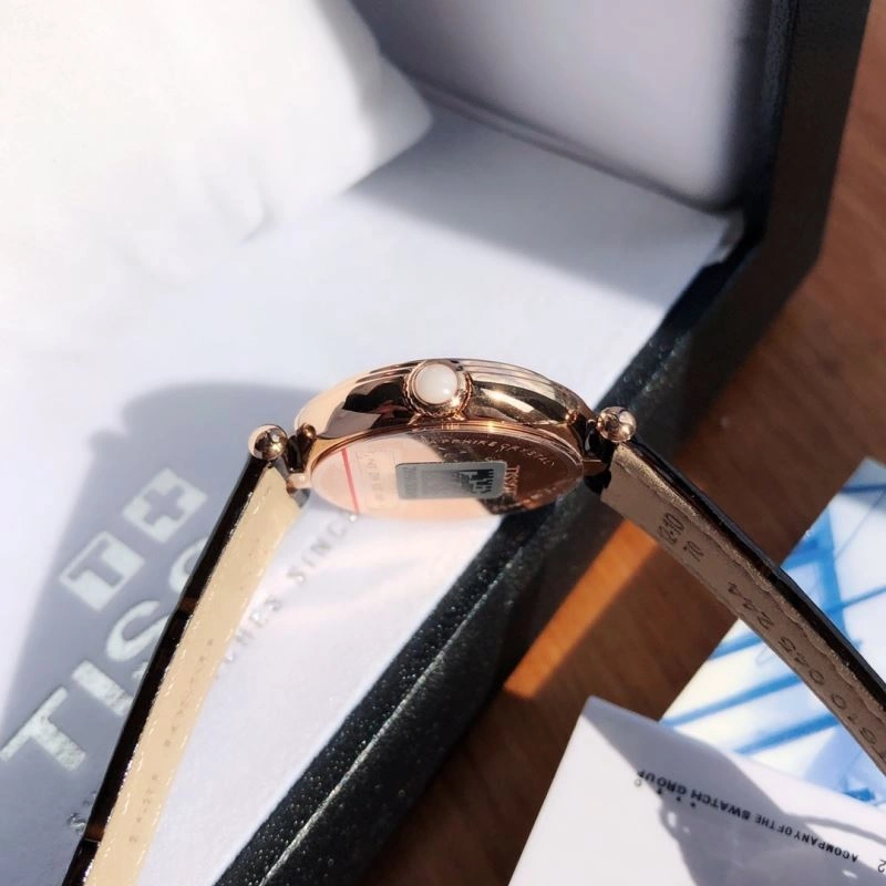 Minimalist TISSOT Watches 203938