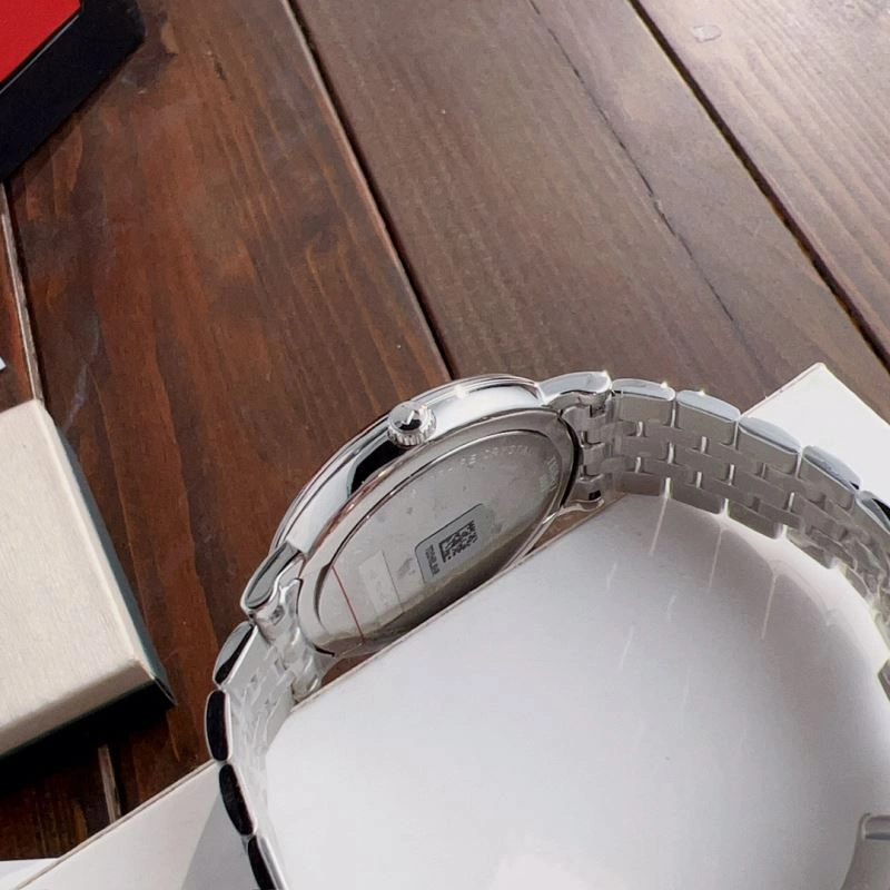 Neat TISSOT Watches 203825