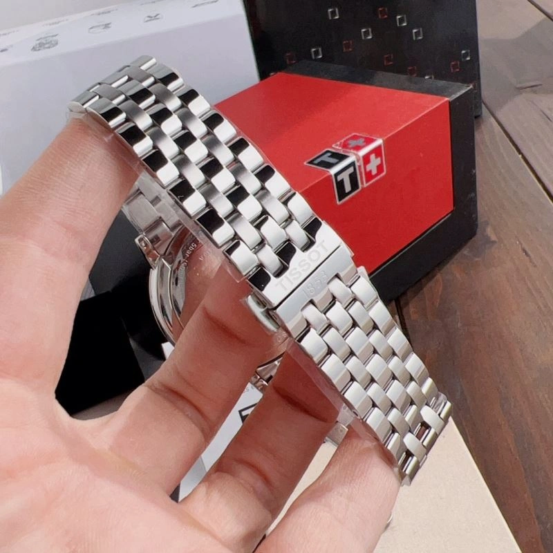 Neat TISSOT Watches 203825