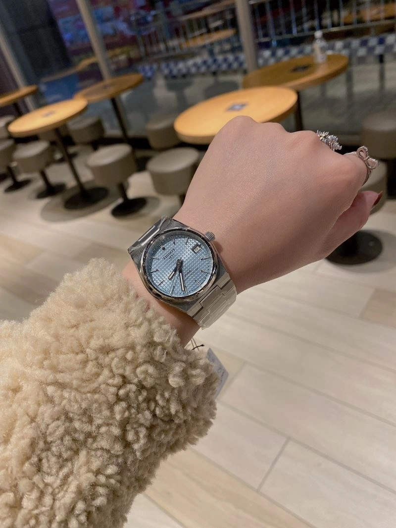 TISSOT Watches Colorful 203713