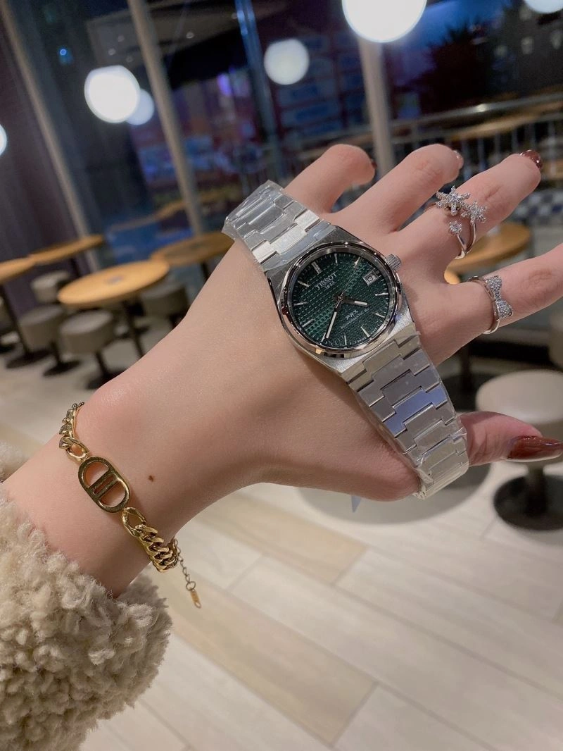 Chic TISSOT Watches 203712