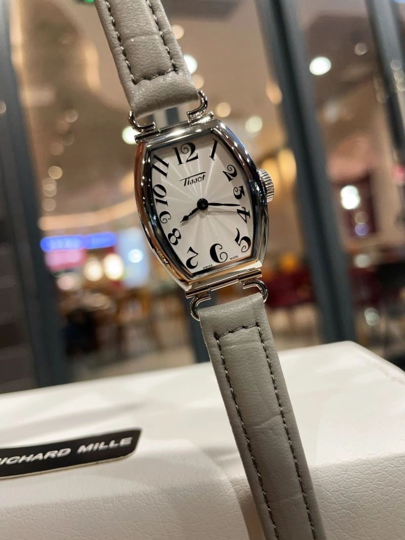 TISSOT Watches Refined 203550