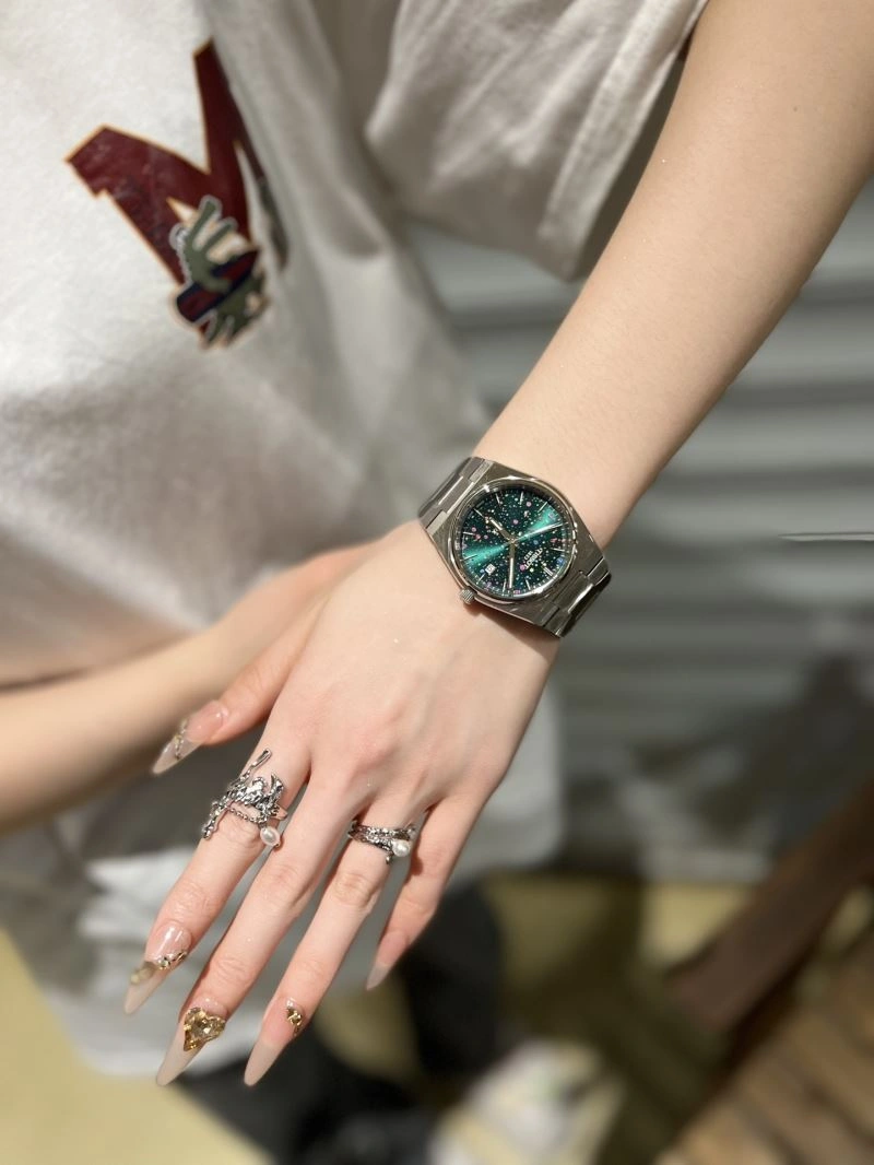 Durable TISSOT Watches 203755