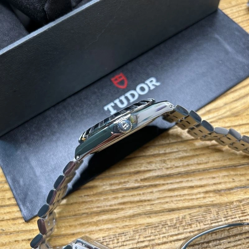 Reliable TUDOR Watches 204109
