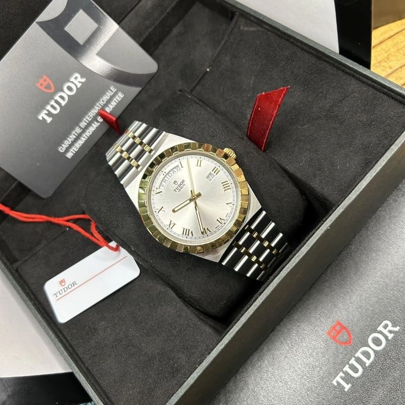 Compact TUDOR Watches 204119