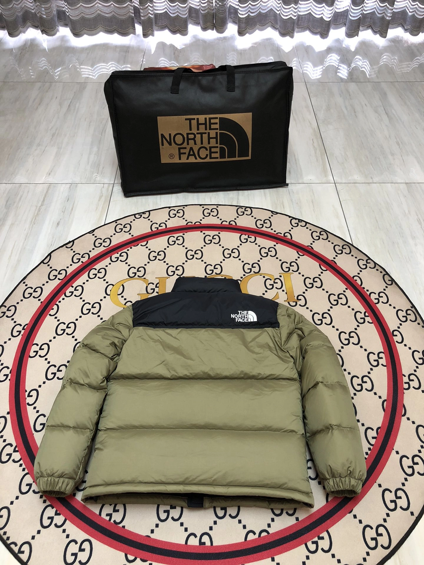 RelaxedFit The North Face Down Jackets 173243
