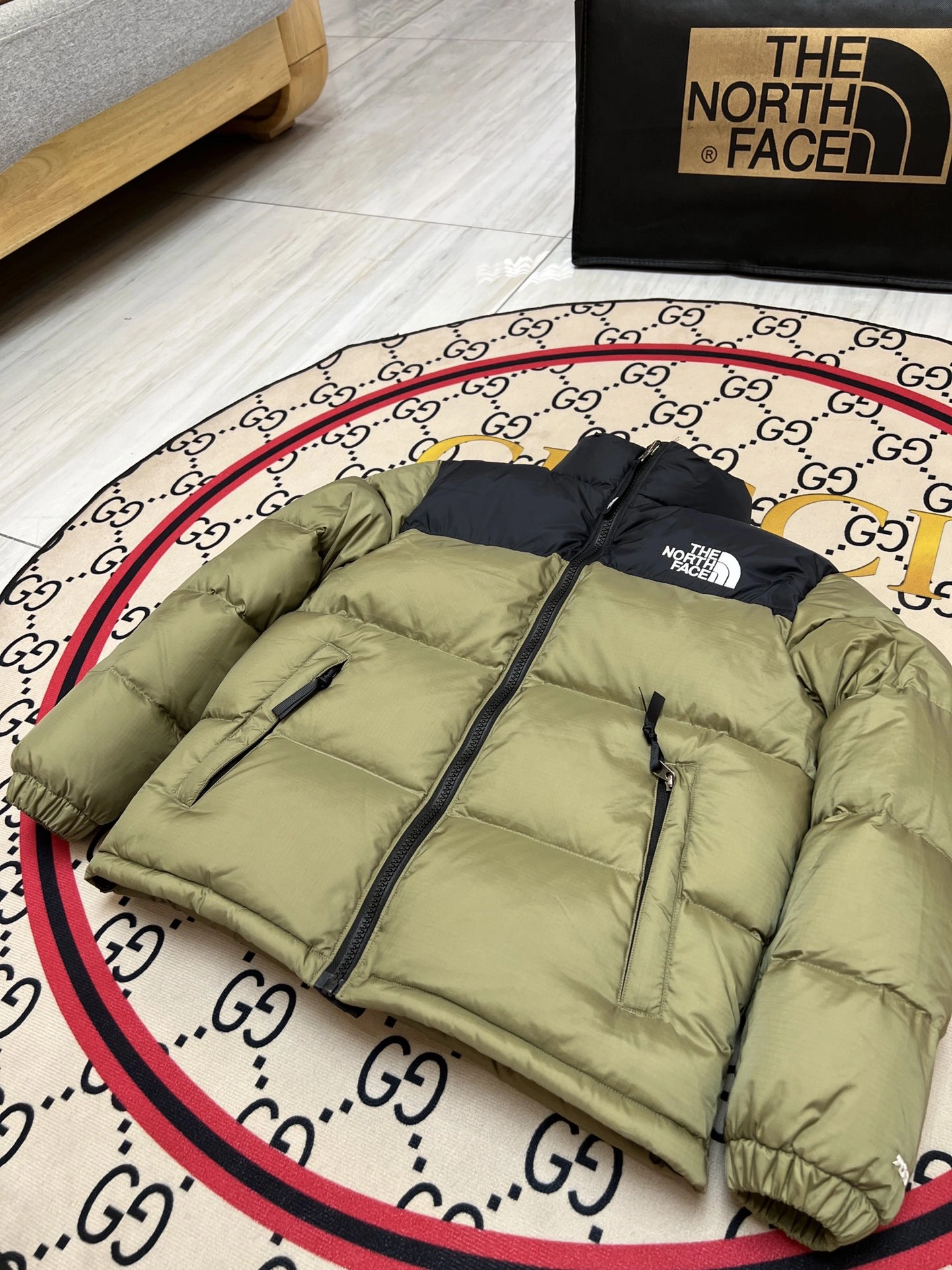 RelaxedFit The North Face Down Jackets 173243