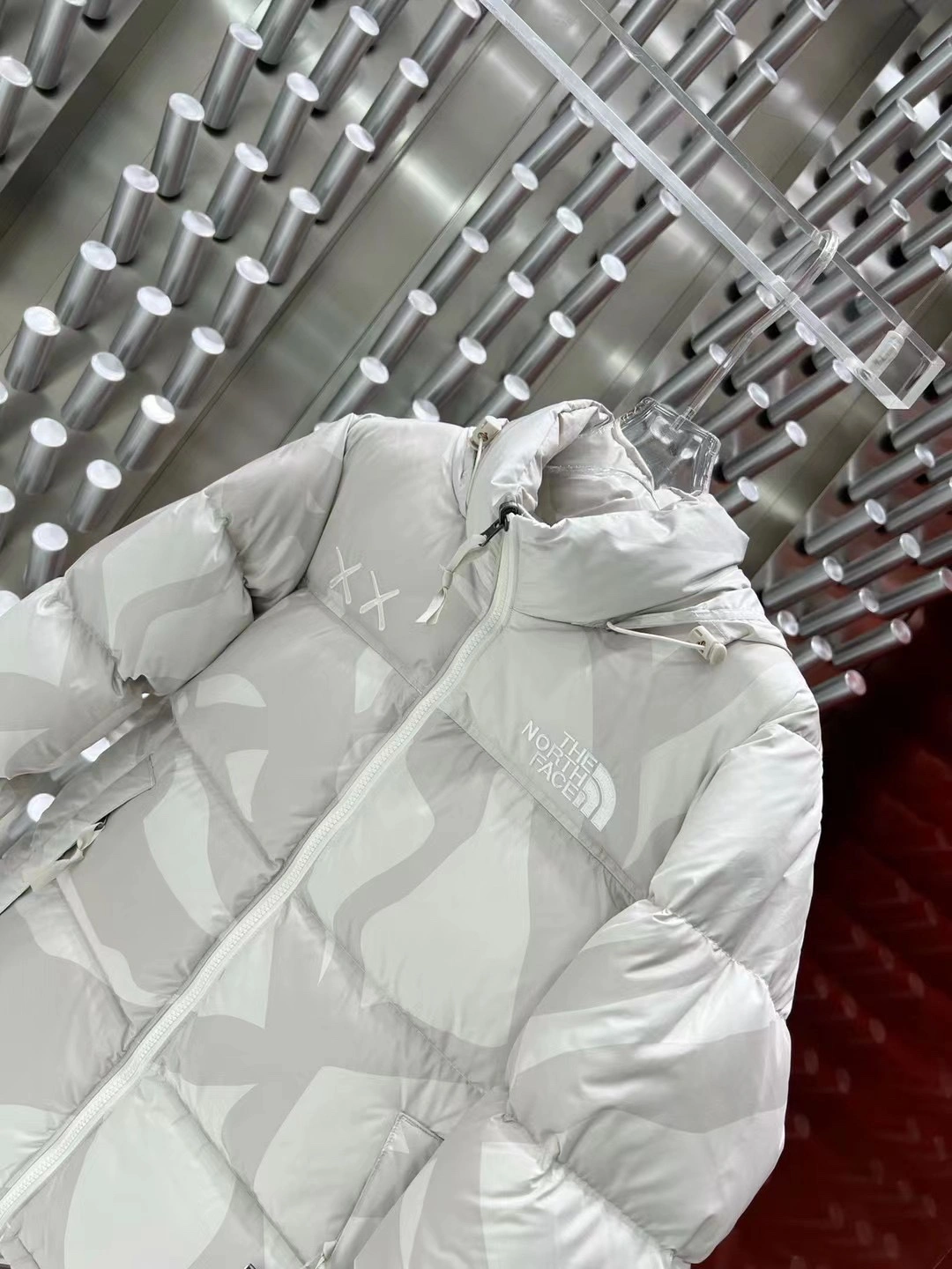 Practical The North Face Down Jackets 173182