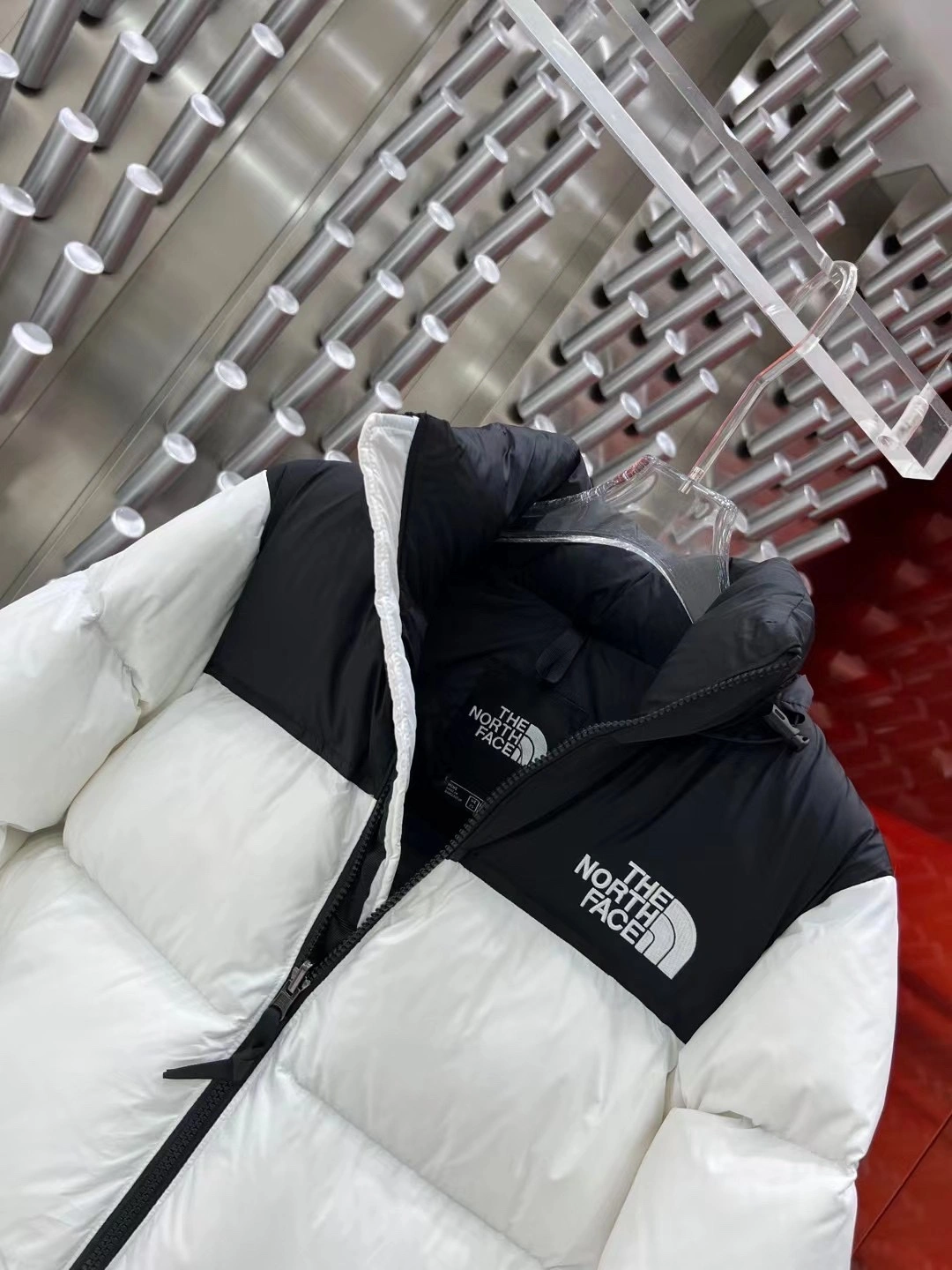 Popular The North Face Down Jackets 173176