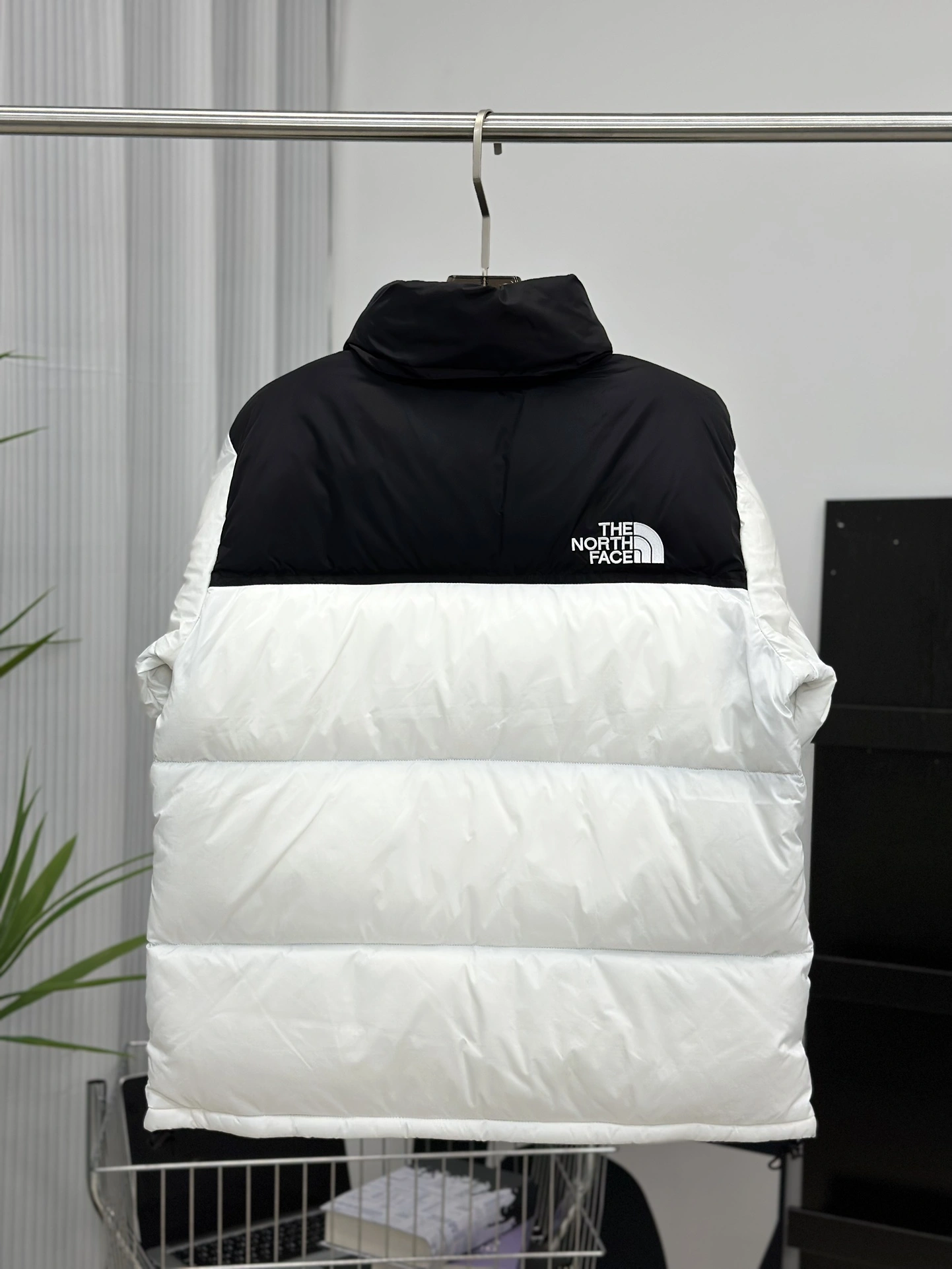 The North Face Down Jackets HighQuality 173162