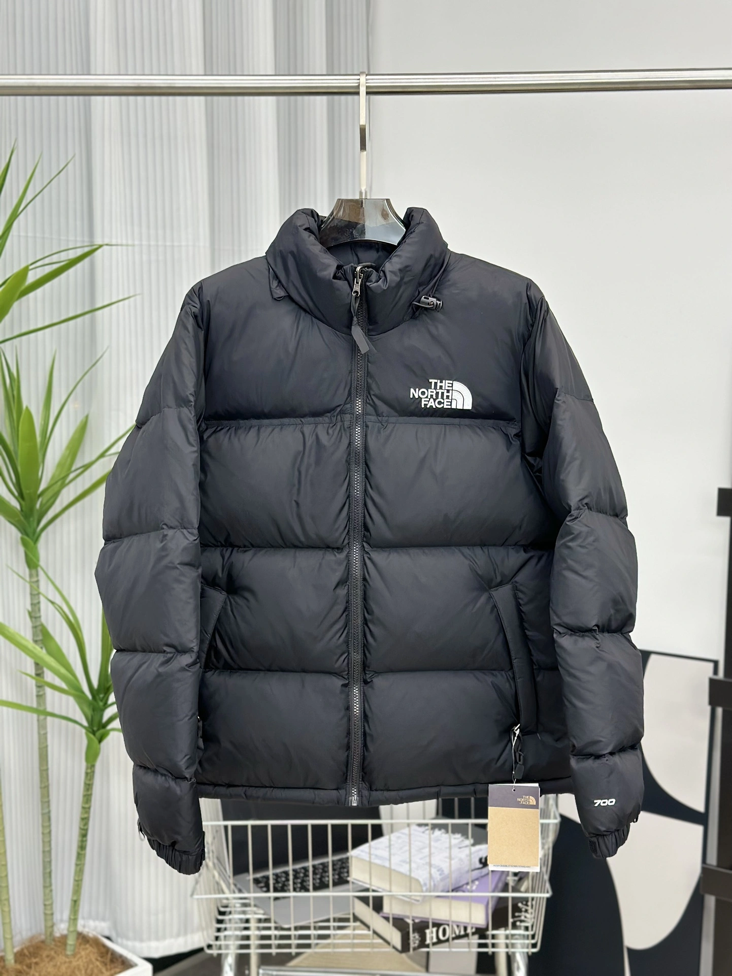 The North Face Down Jackets HighQuality 173190