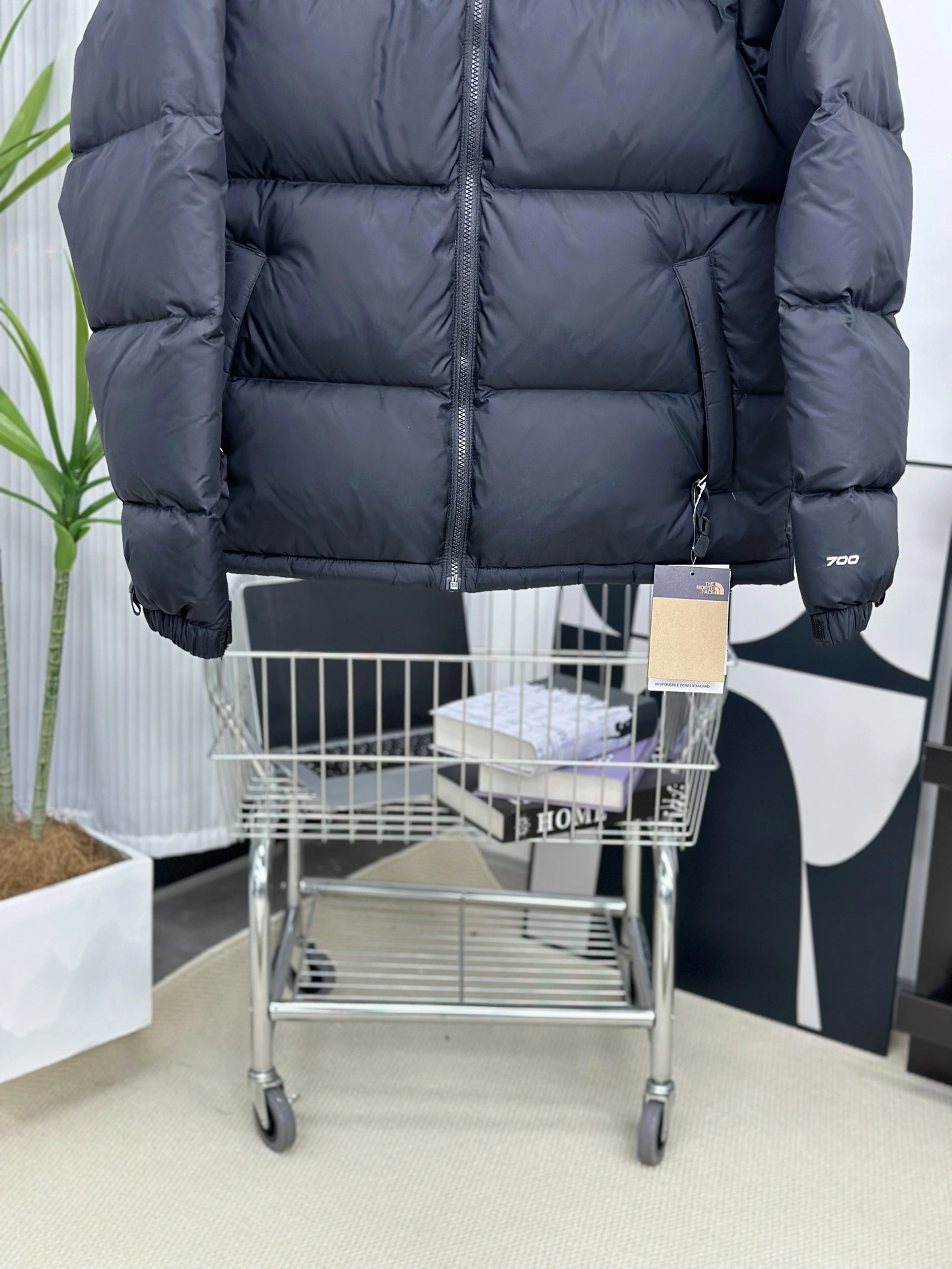 The North Face Down Jackets HighQuality 173190