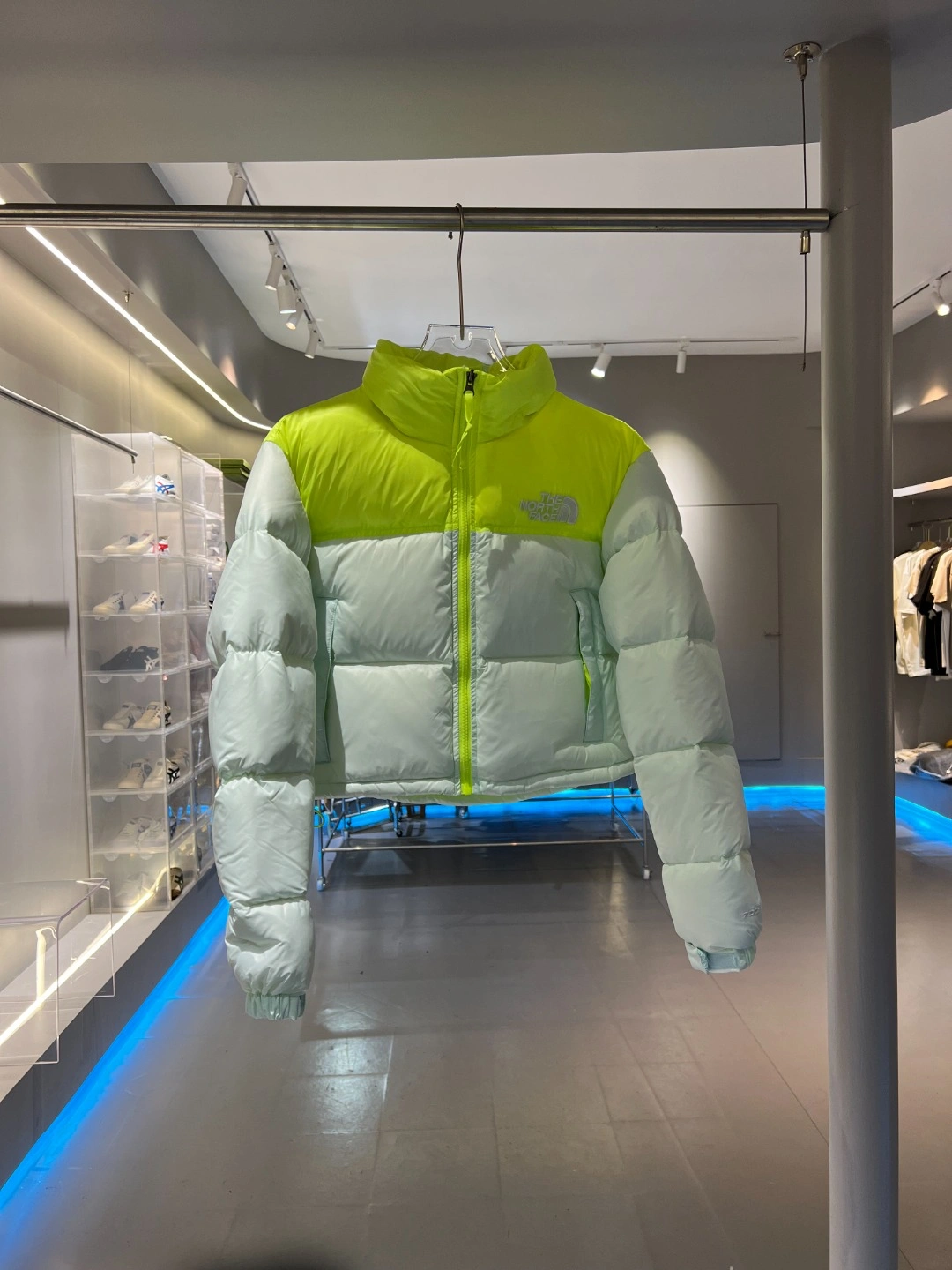 TimelessDesign The North Face Down Jackets 173157