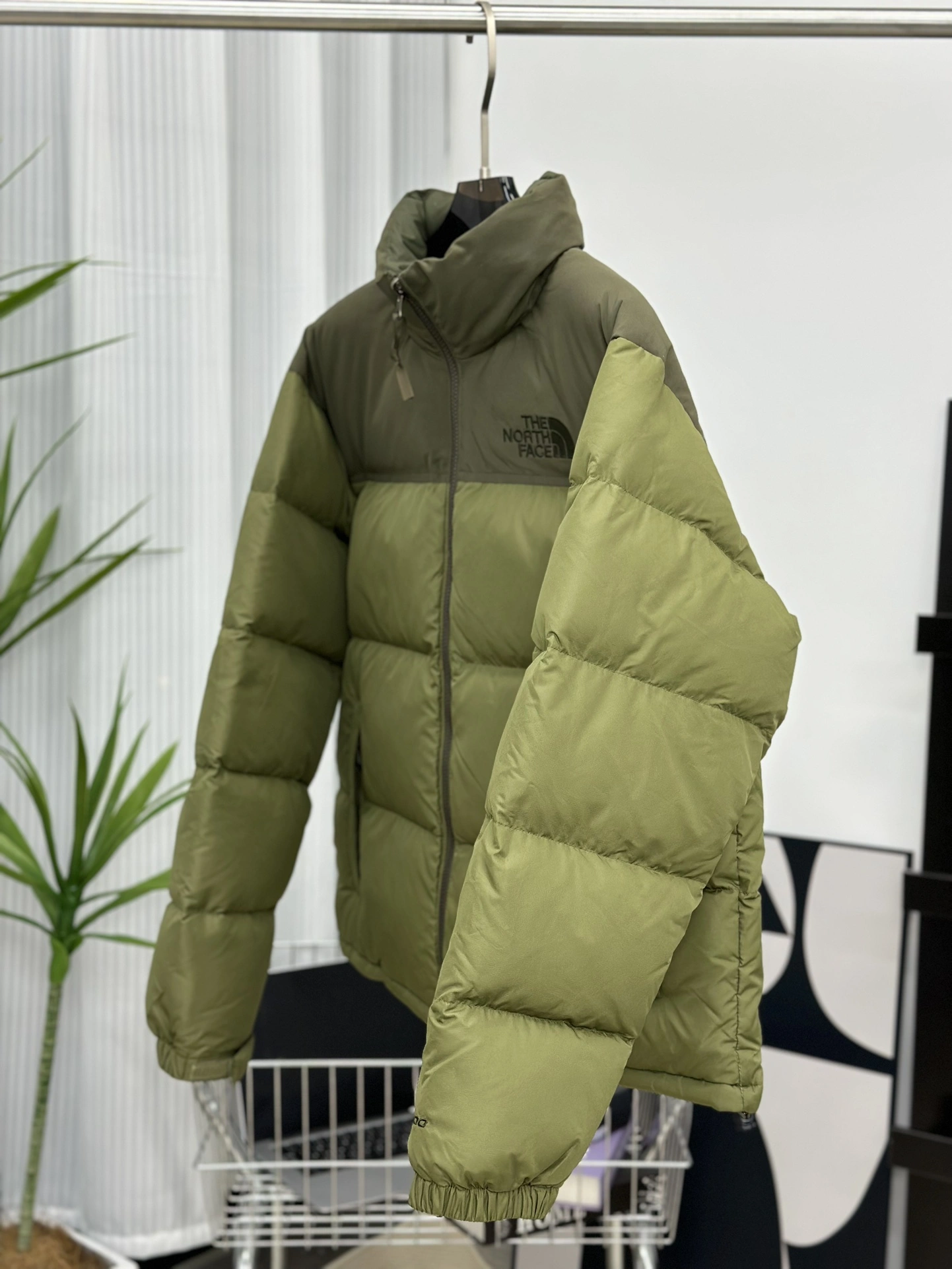 WellDesigned The North Face Down Jackets 173265