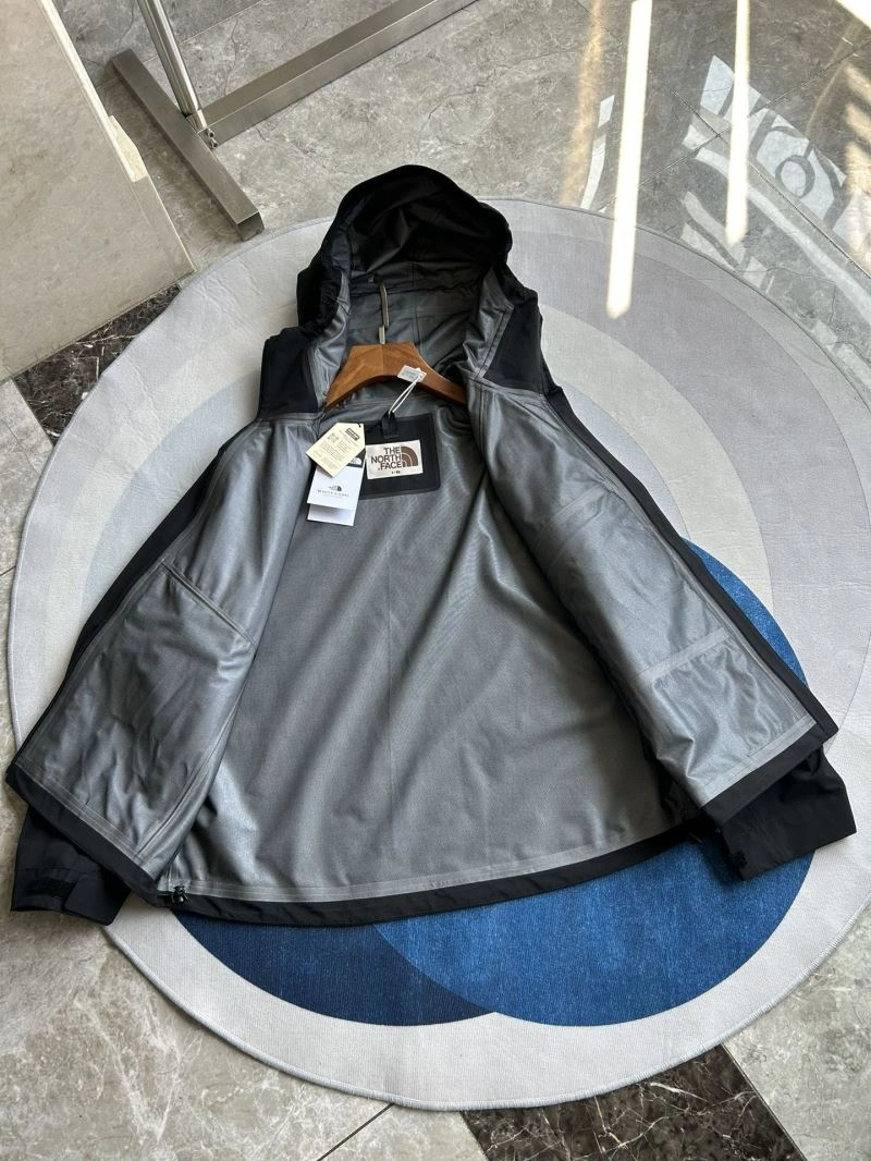 ZipUp The North Face Outwear 173047