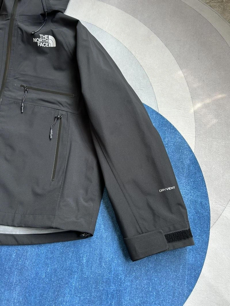 ZipUp The North Face Outwear 173047