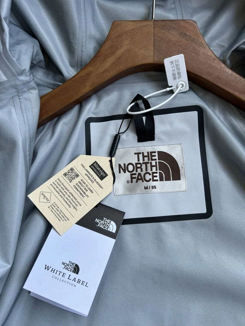 Breathable The North Face Outwear 173044