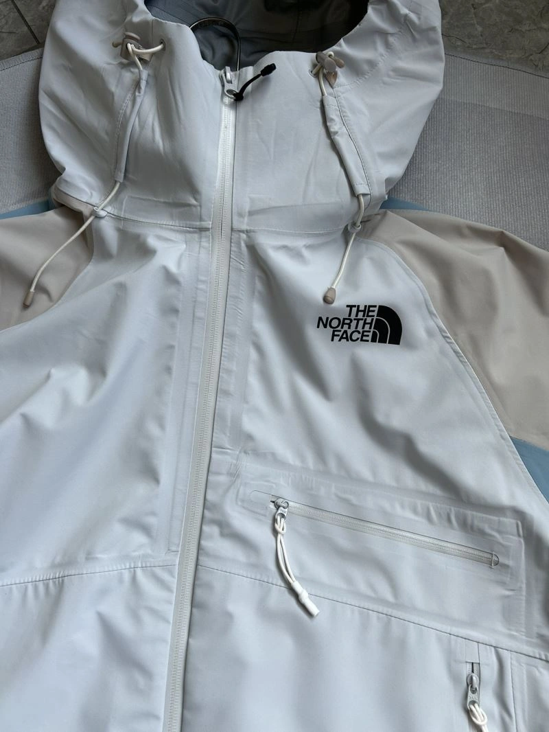 Breathable The North Face Outwear 173044