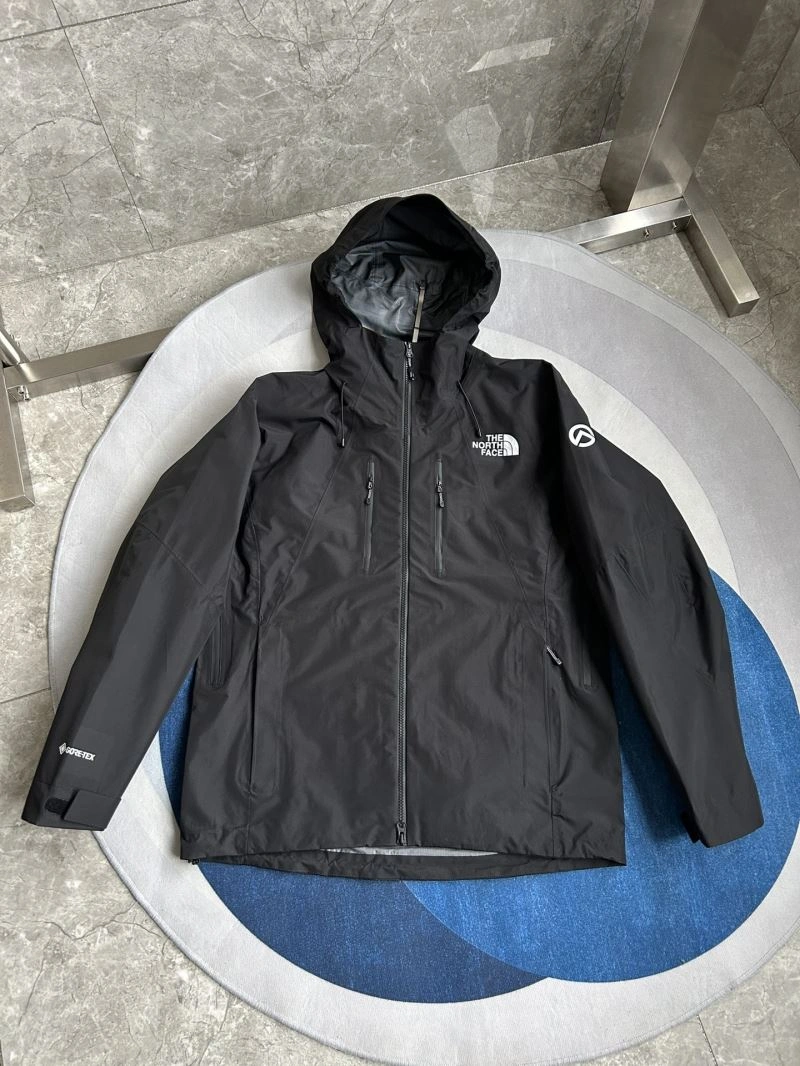 The North Face Outwear Trendy 173043