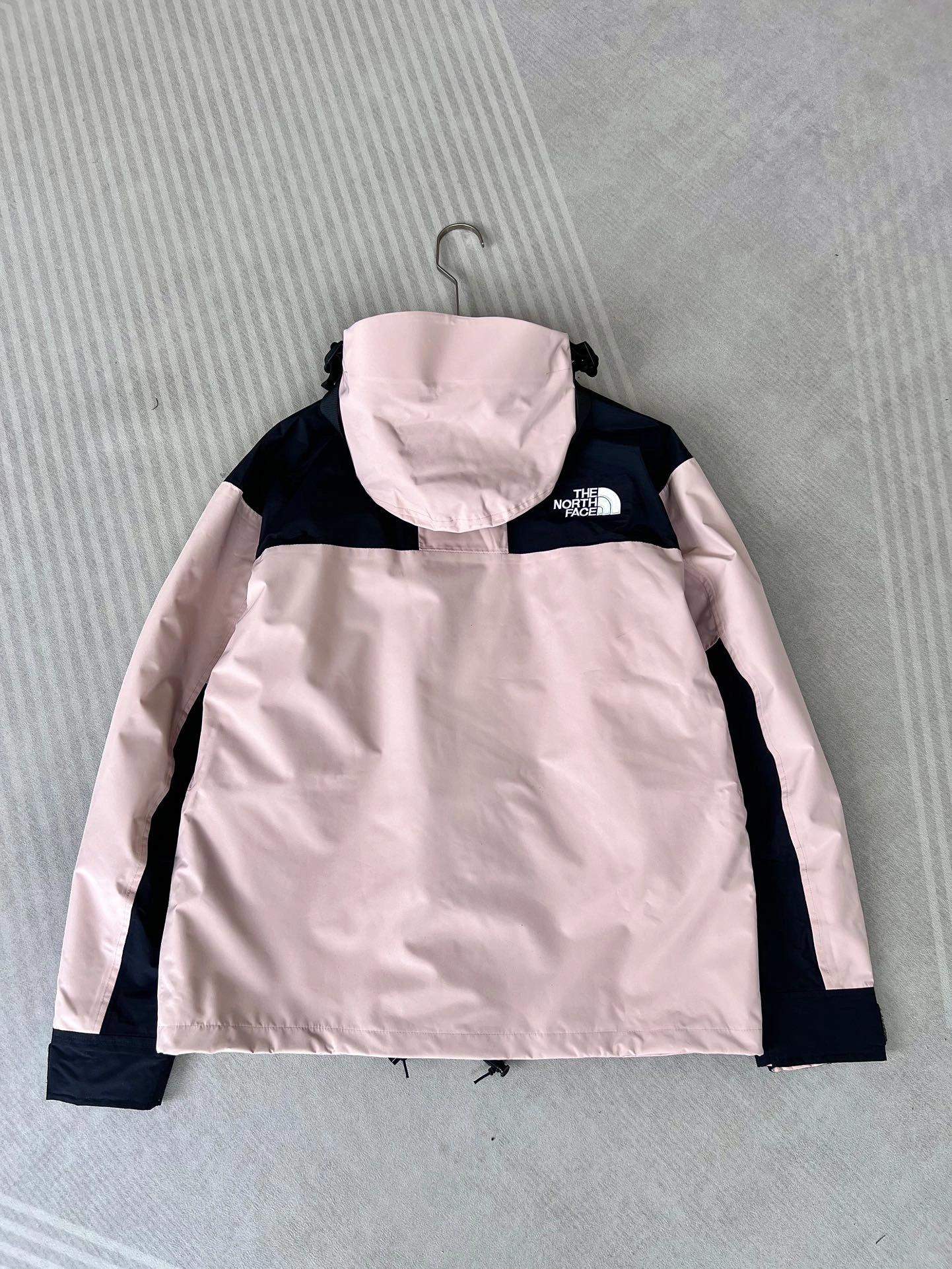 Modern The North Face Outwear 173120
