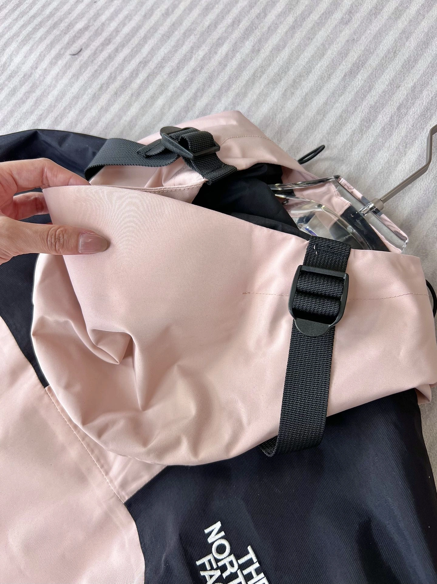 Modern The North Face Outwear 173120
