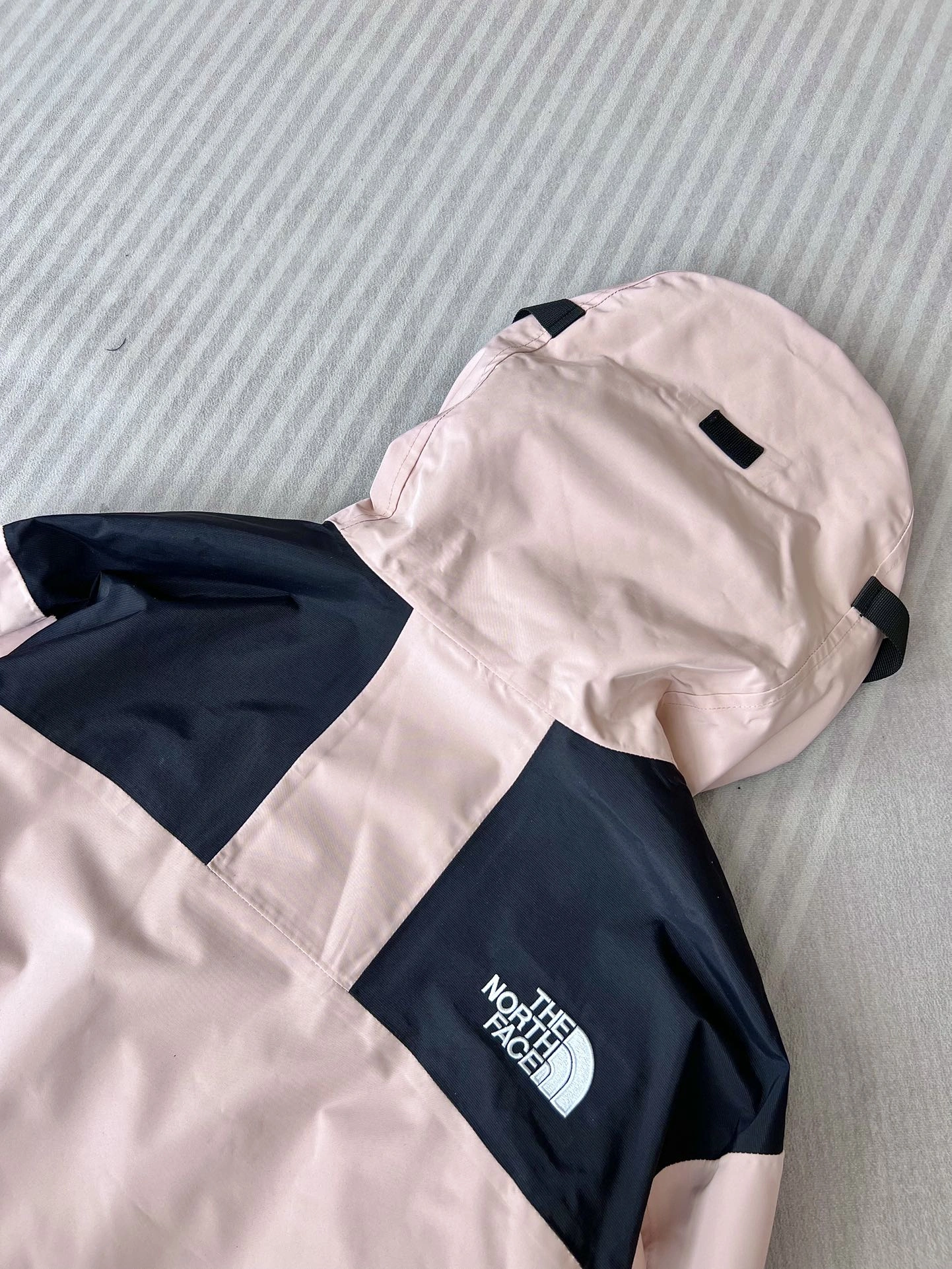 Modern The North Face Outwear 173120