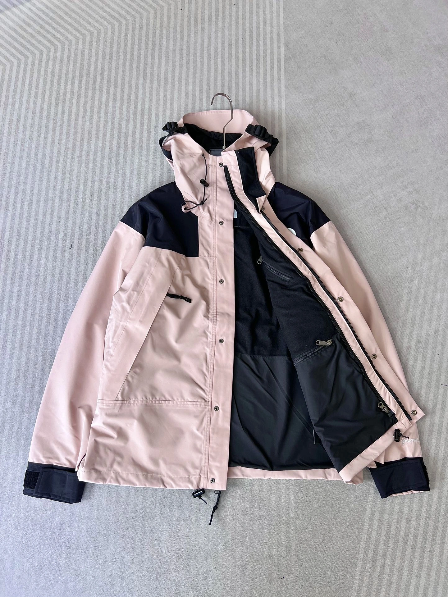 Modern The North Face Outwear 173120