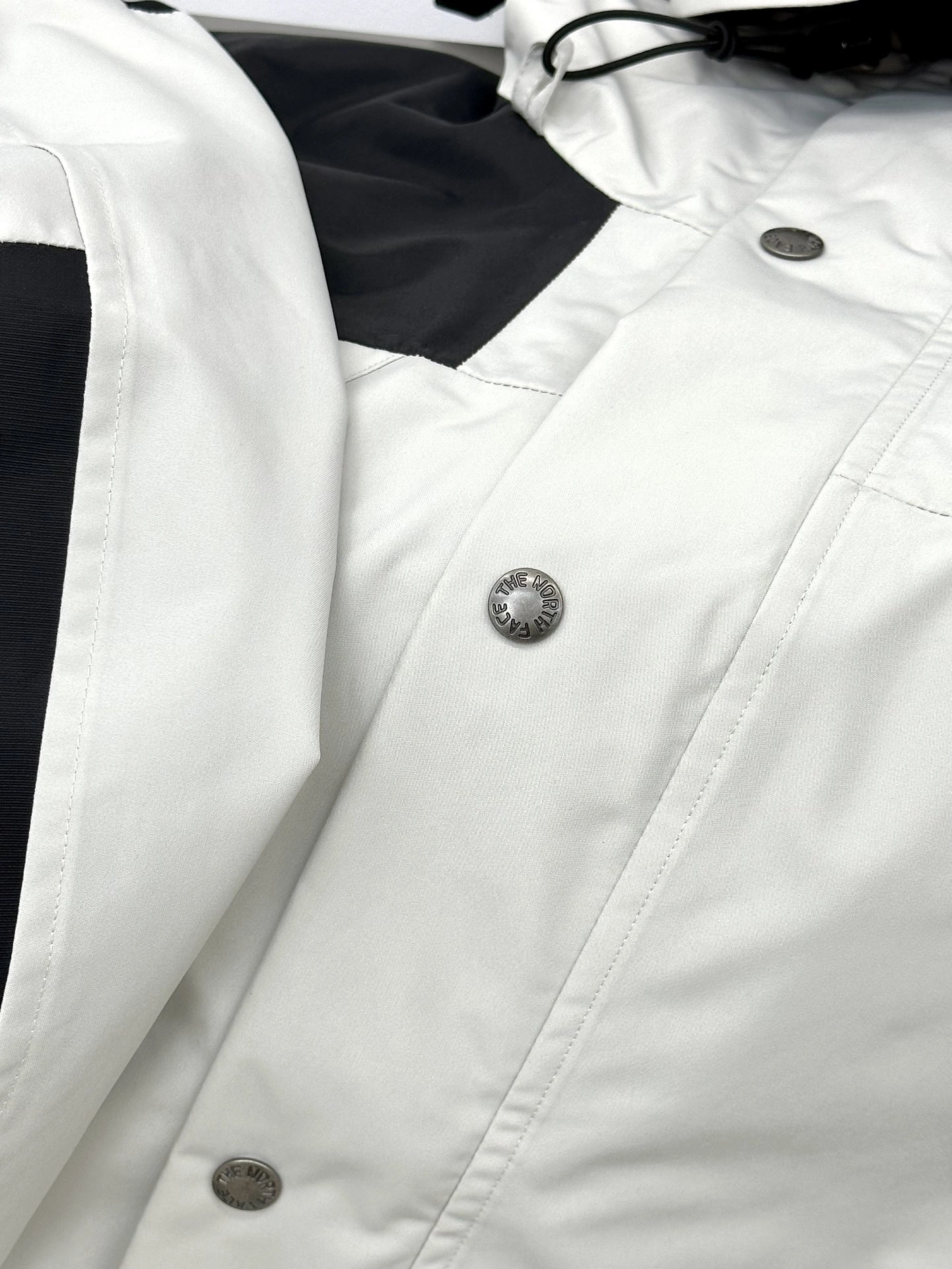 The North Face Outwear Stretchable 173094