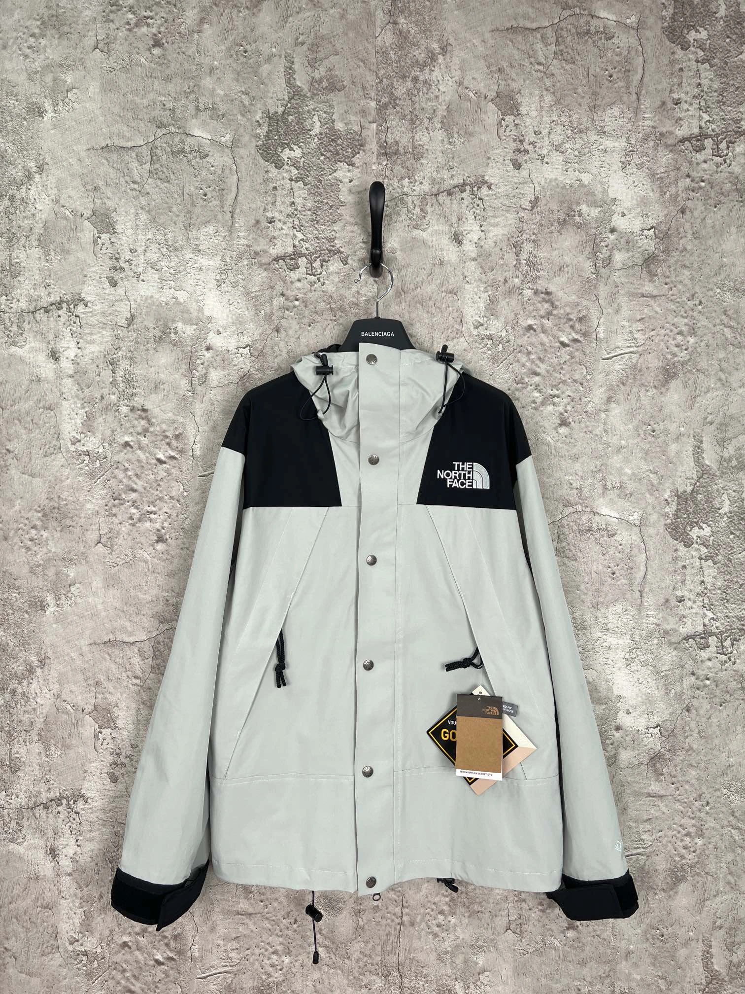 The North Face Outwear Breathable 173066