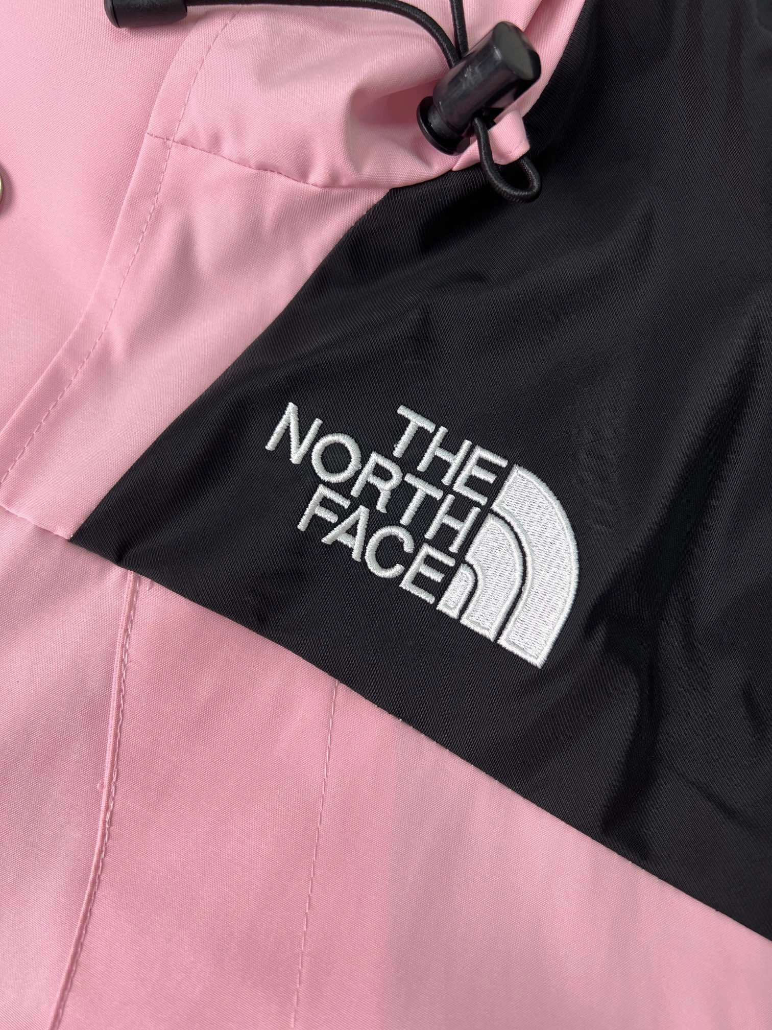 Vibrant The North Face Outwear 173096