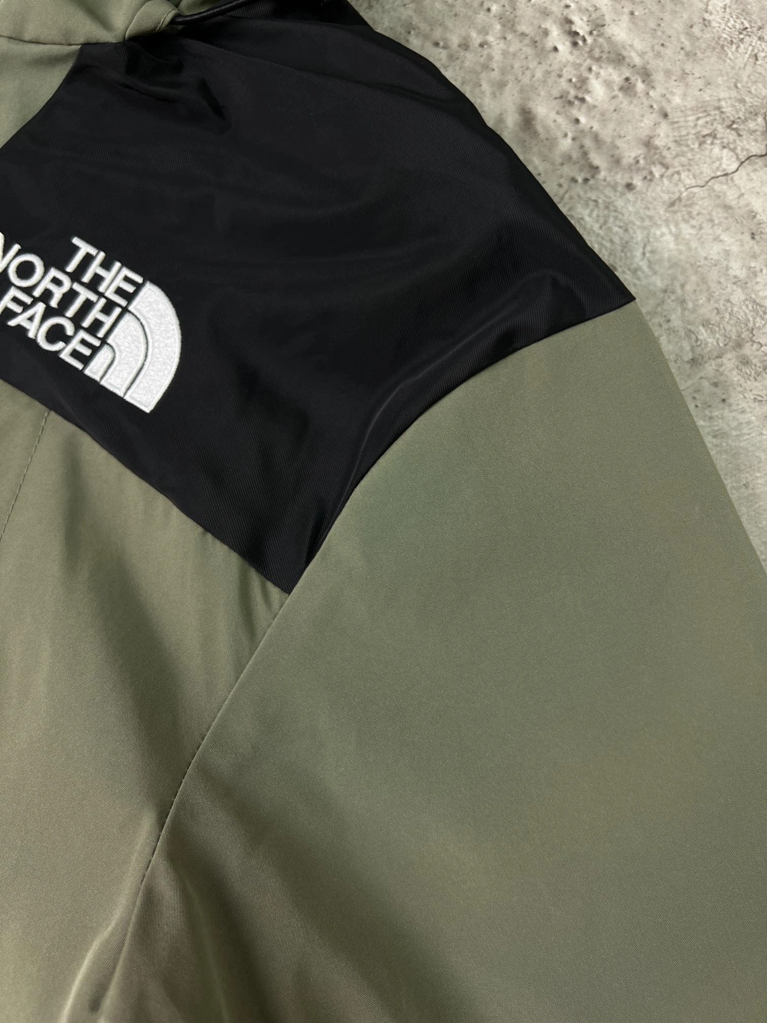 Affordable The North Face Outwear 173091