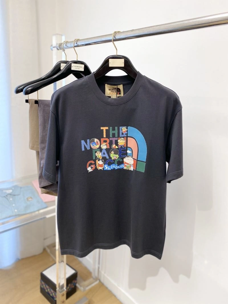 Functional The North Face T-Shirts 173026