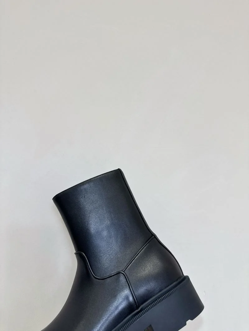 HighPerformance The Row Boots 7225