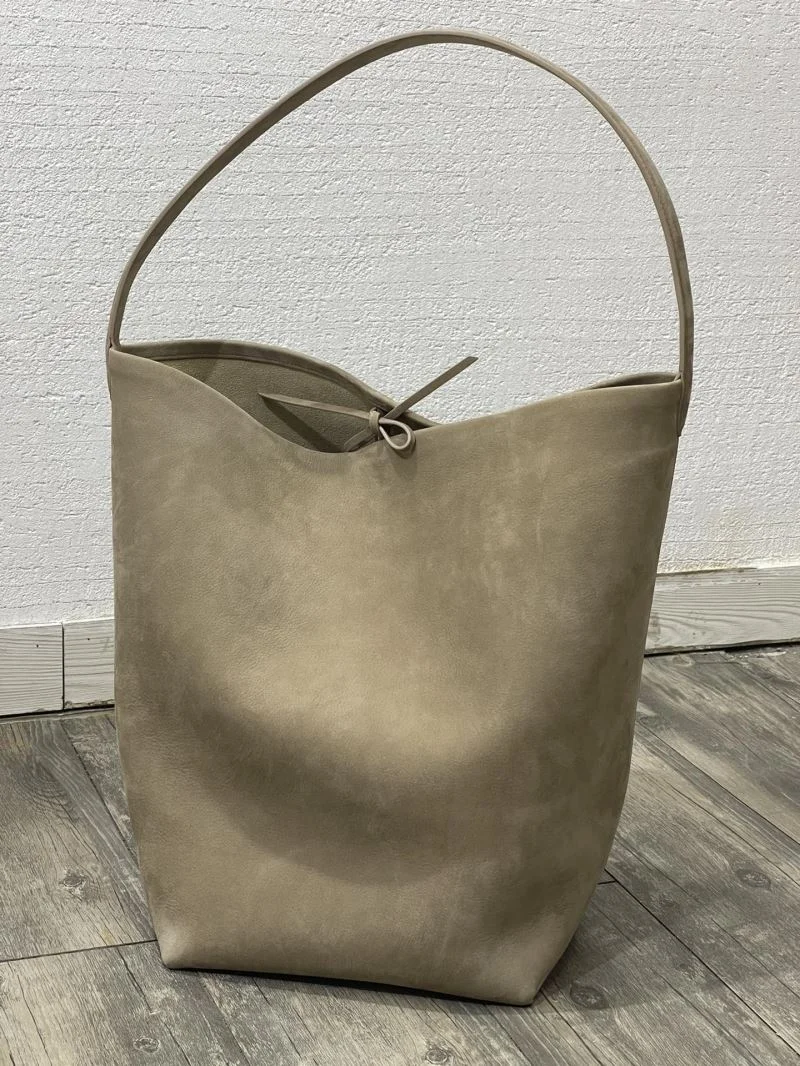 Timeless The Row Bucket Bags 45601