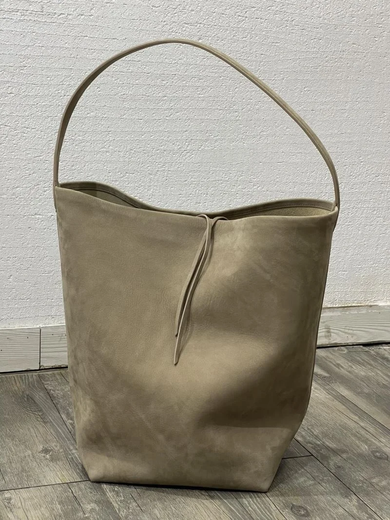 Timeless The Row Bucket Bags 45601