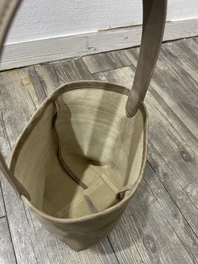 EasyMatch The Row Bucket Bags 45605