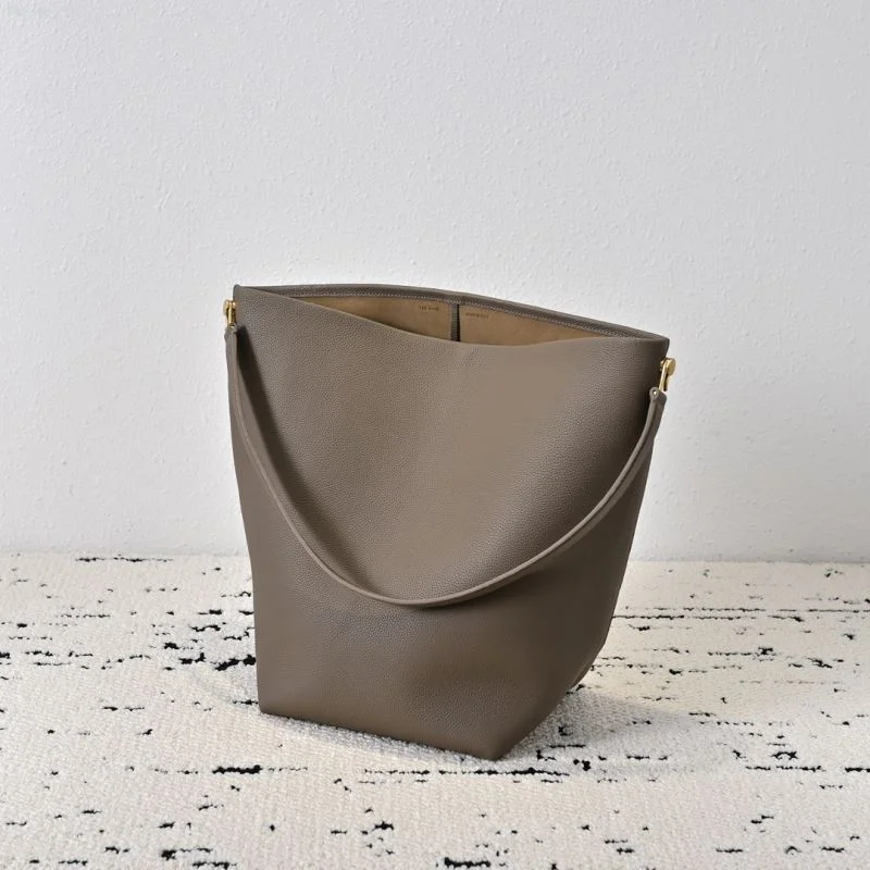 WellDesigned The Row Bucket Bags 45600