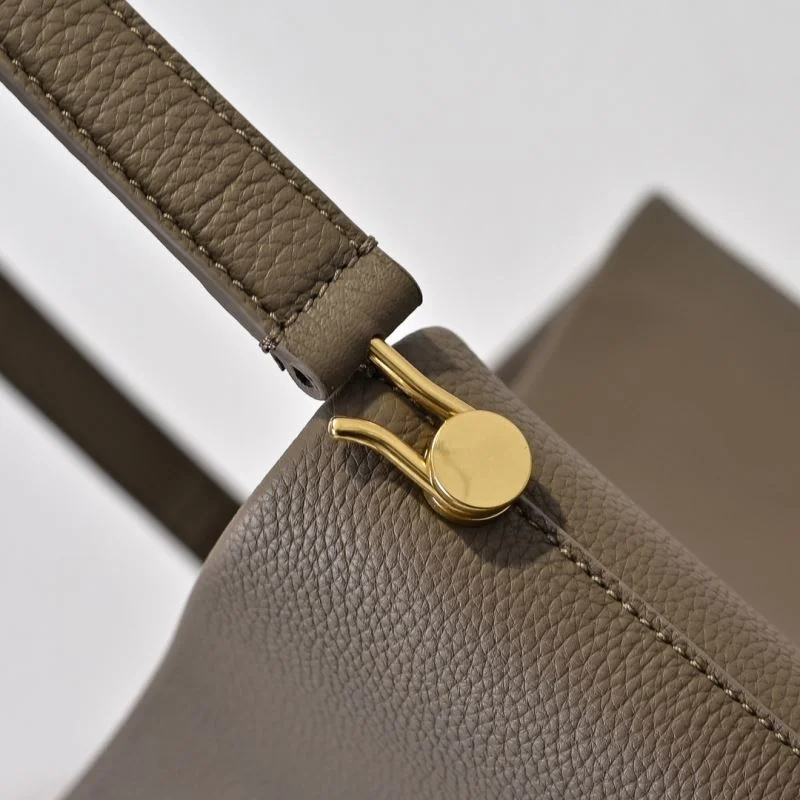 WellDesigned The Row Bucket Bags 45600